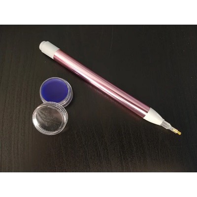KIT STYLET LUMINEUX ROSE ET CIRE